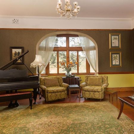 Royston Hall Historical Guesthouse Umtentweni Exterior foto